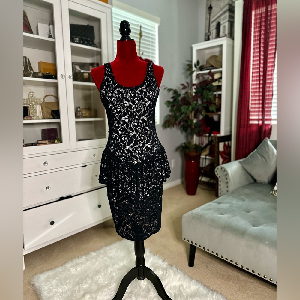 Lace black dress
